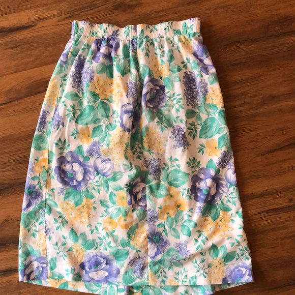 Vintage Floral Yellow and Purple midi skirt size 8 - Picture 5 of 7